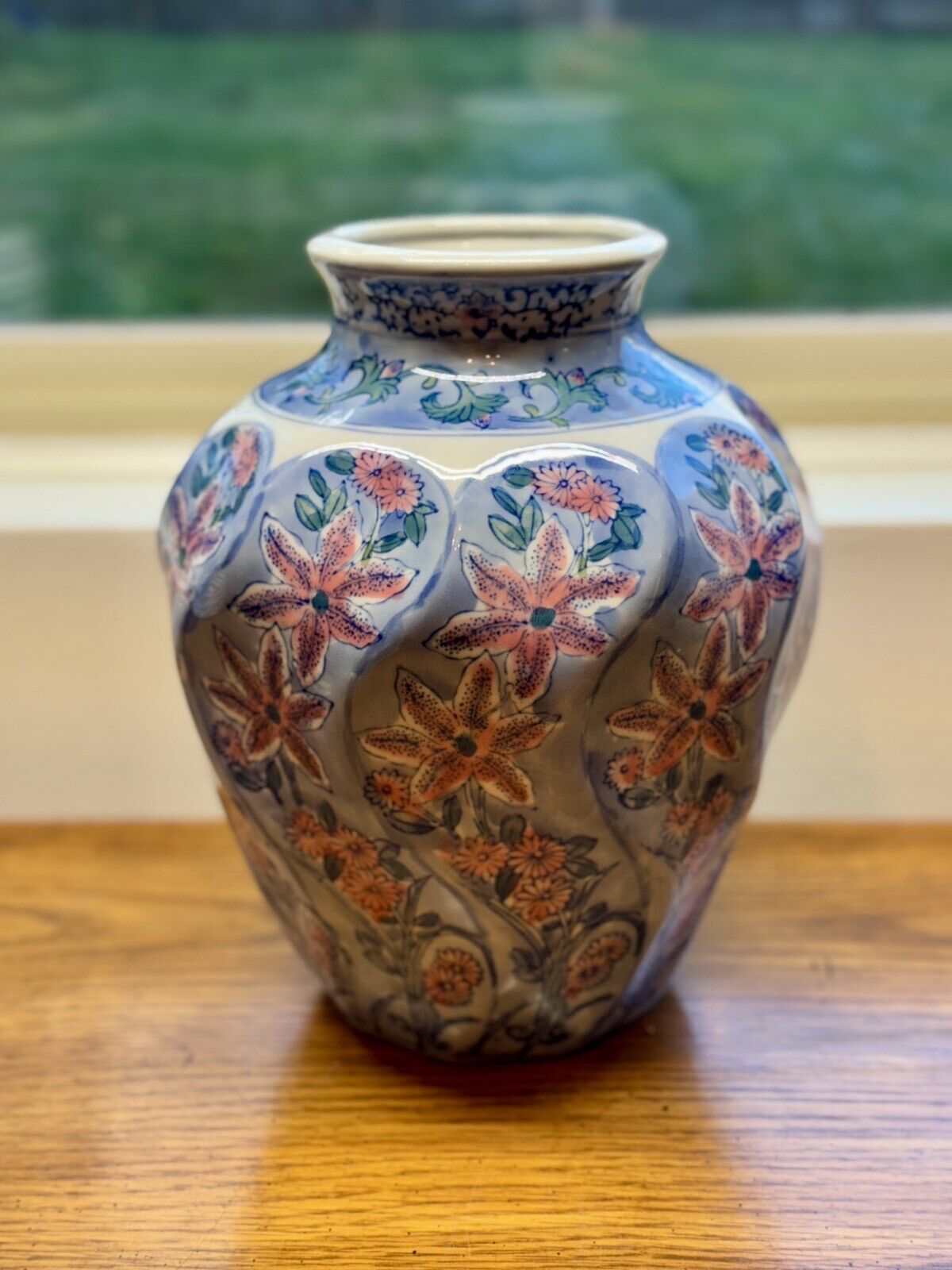 Vintage Large Chinese Hand Painted Pink & Blue Floral Vase/Ginger Jar