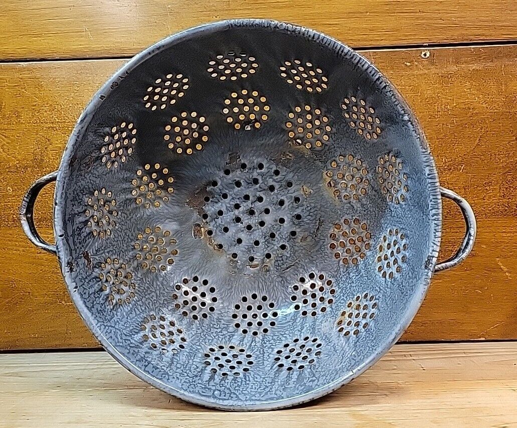 Vintage/Antique Gray Speckled Graniteware Kitchen Colander Enamelware