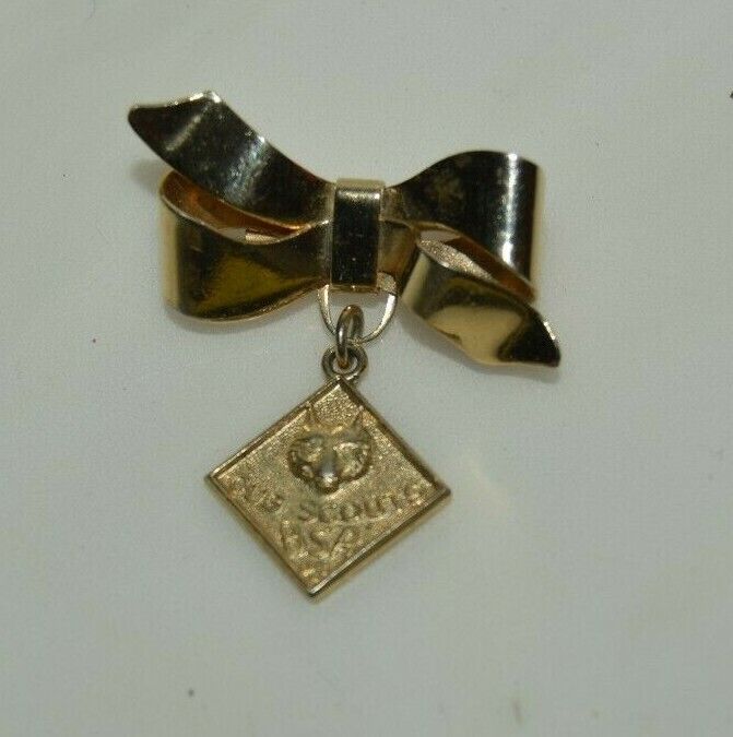 Nice Vintage Golden BSA Cub Scouts Den MOTHER Ribbon Brooch Pin RARE
