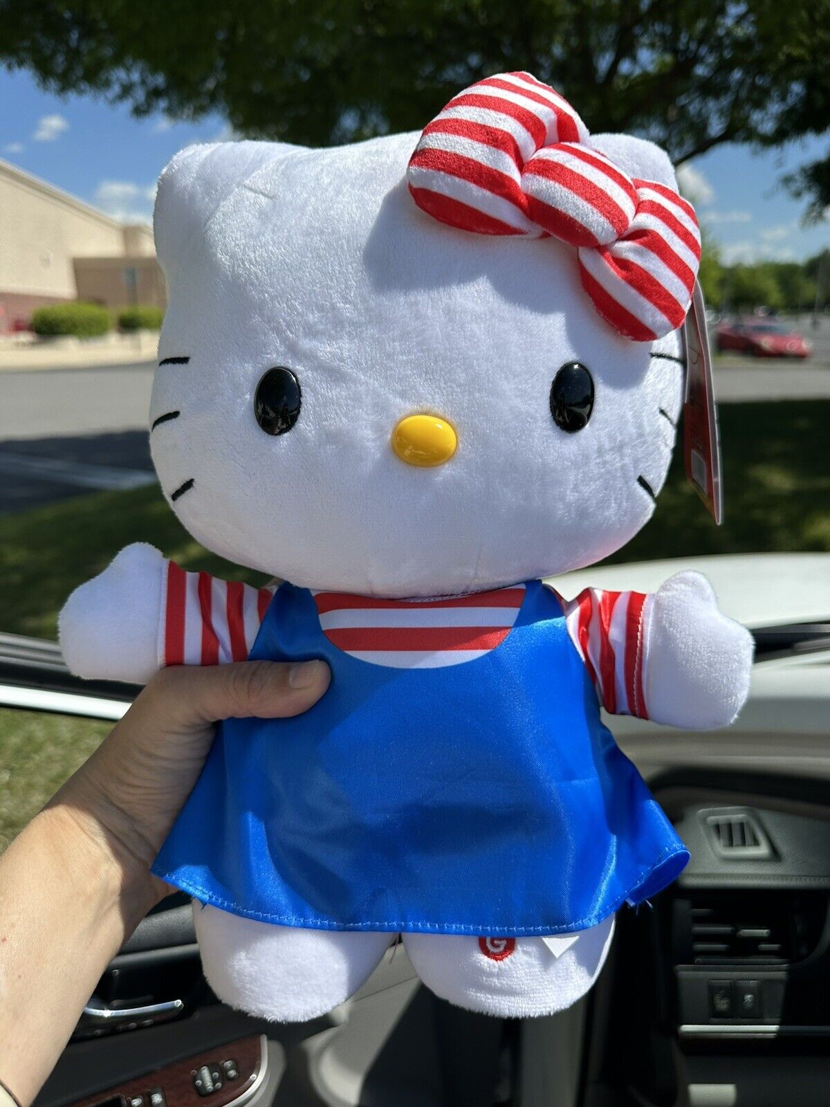 Hello Kitty Patriotic Musical Side Stepper/Greeter Memorial Day NWT