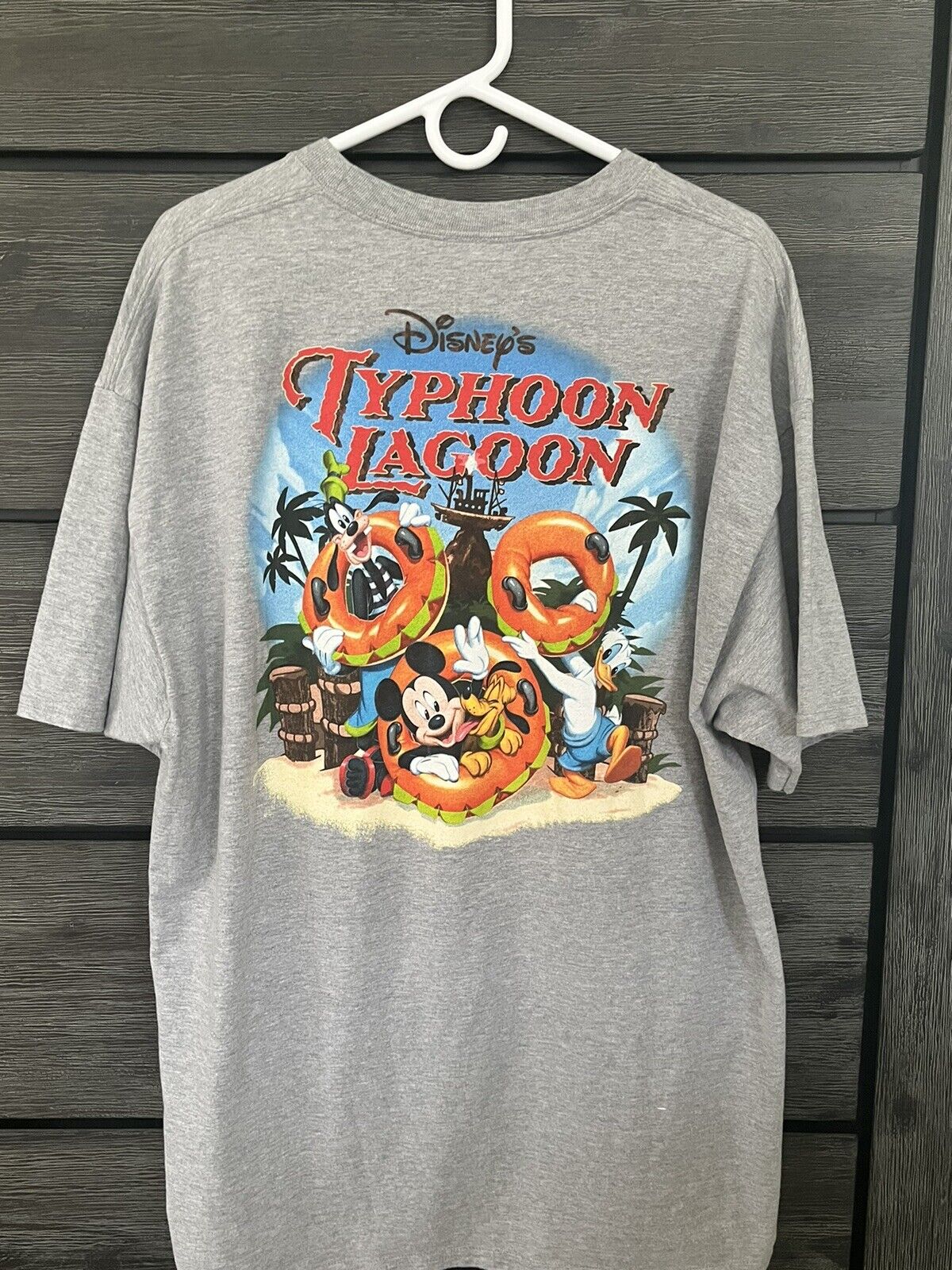 ‼️🌐 🐭 Authentic Vintage Disney Parks Typhoon Lagoon T-Shirt - Size 2XL