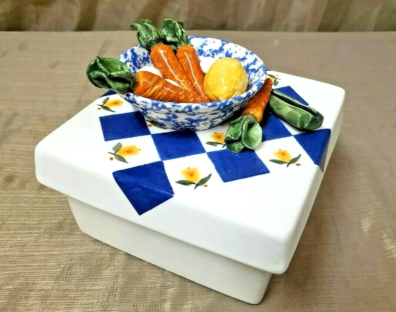 Vintage LESLIE KANTER Majolica Ceramic Box Lid Art Pottery 3D Garden Vegetable