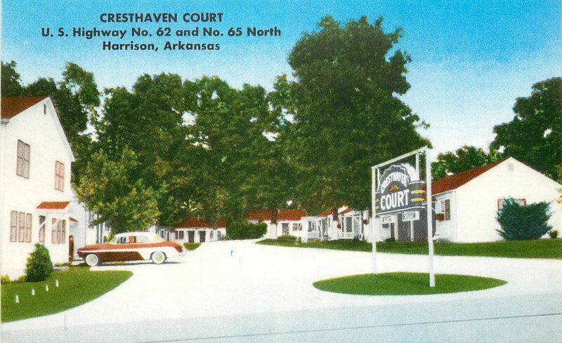 Harrison Arkansas Cresthaven Court Postcard autos Roadside Lionel Press 21-7495