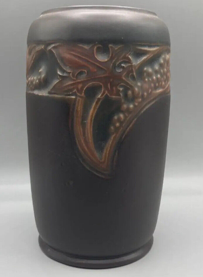 Roseville Pottery Rosecraft Grapevine Vase #275-6, Antique & Authentic