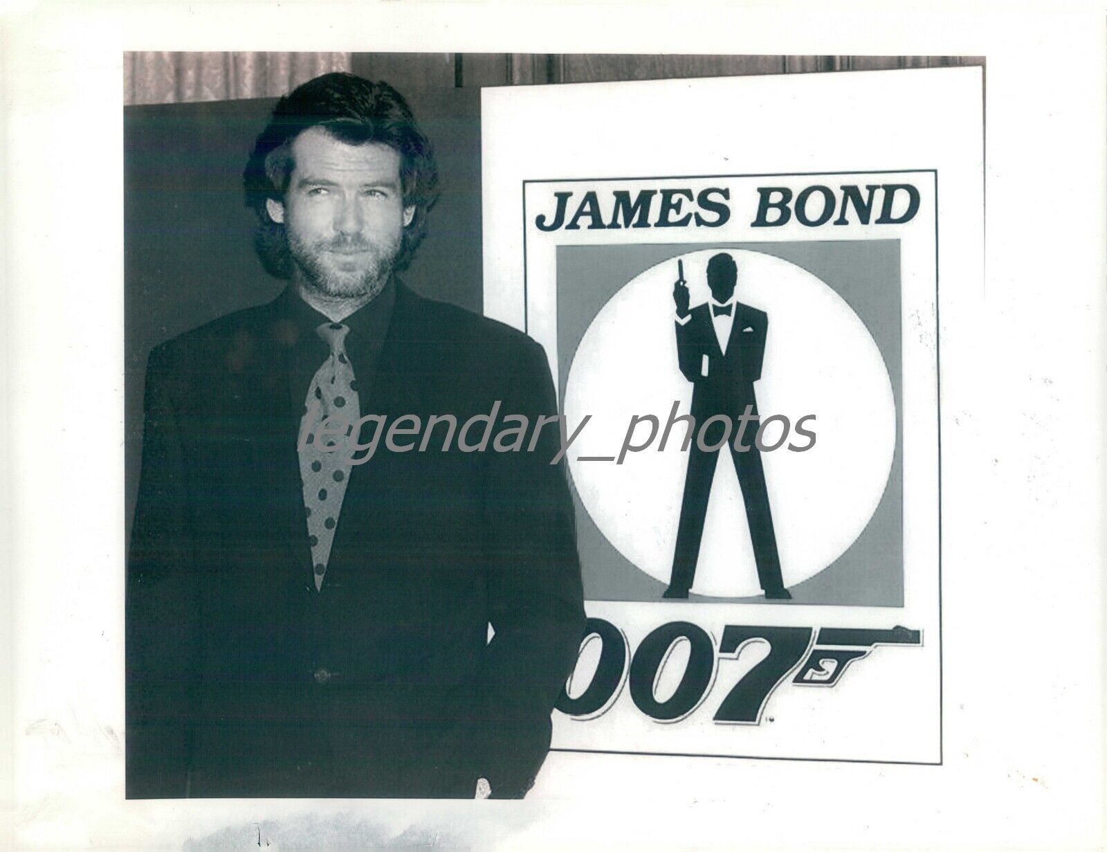 1995 Actor Pierce Brosnan Star of Goldeneye Original News Service Photo