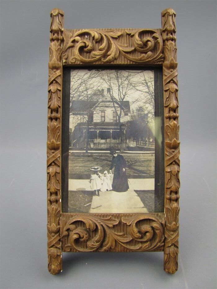 Antique Early 1900s Gesso Wood Frame w/ Photo of Woman & Two Young Girls