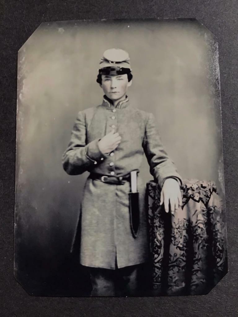 Sixth-Plate Civil War Very Young Soldier Tintype C2332RP