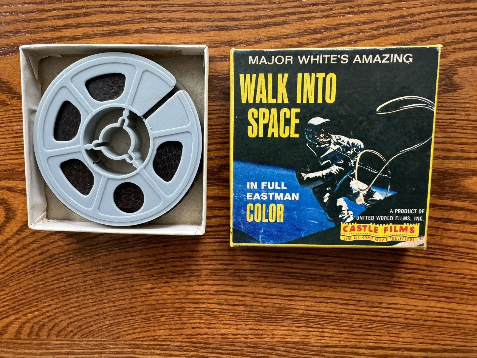 VINTAGE 8 MM WALK INTO SPACE AWESOME CONDITION MUST SEE