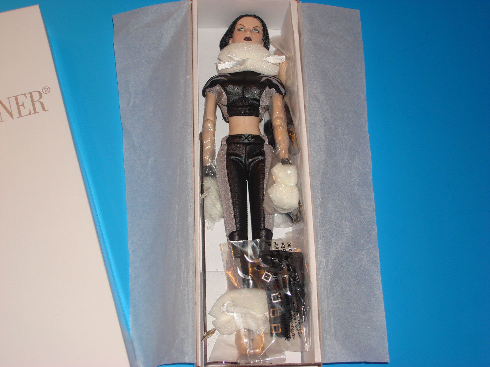 Marvel X-23 Tonnor Doll 16-inch Figure Collectors Edition X-Men Laura Kinney New