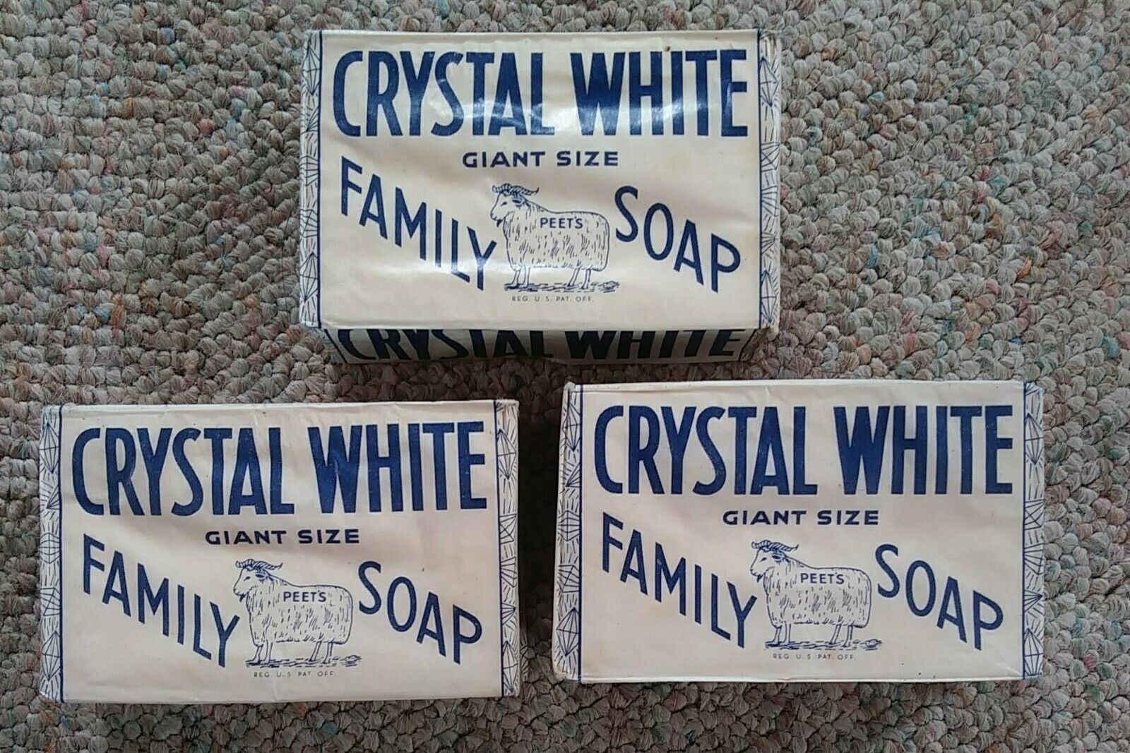 3 VINTAGE PEET'S CRYSTAL WHITE GIANT SIZE FAMILY SOAP BARS - ANTIQUE - 1940'S