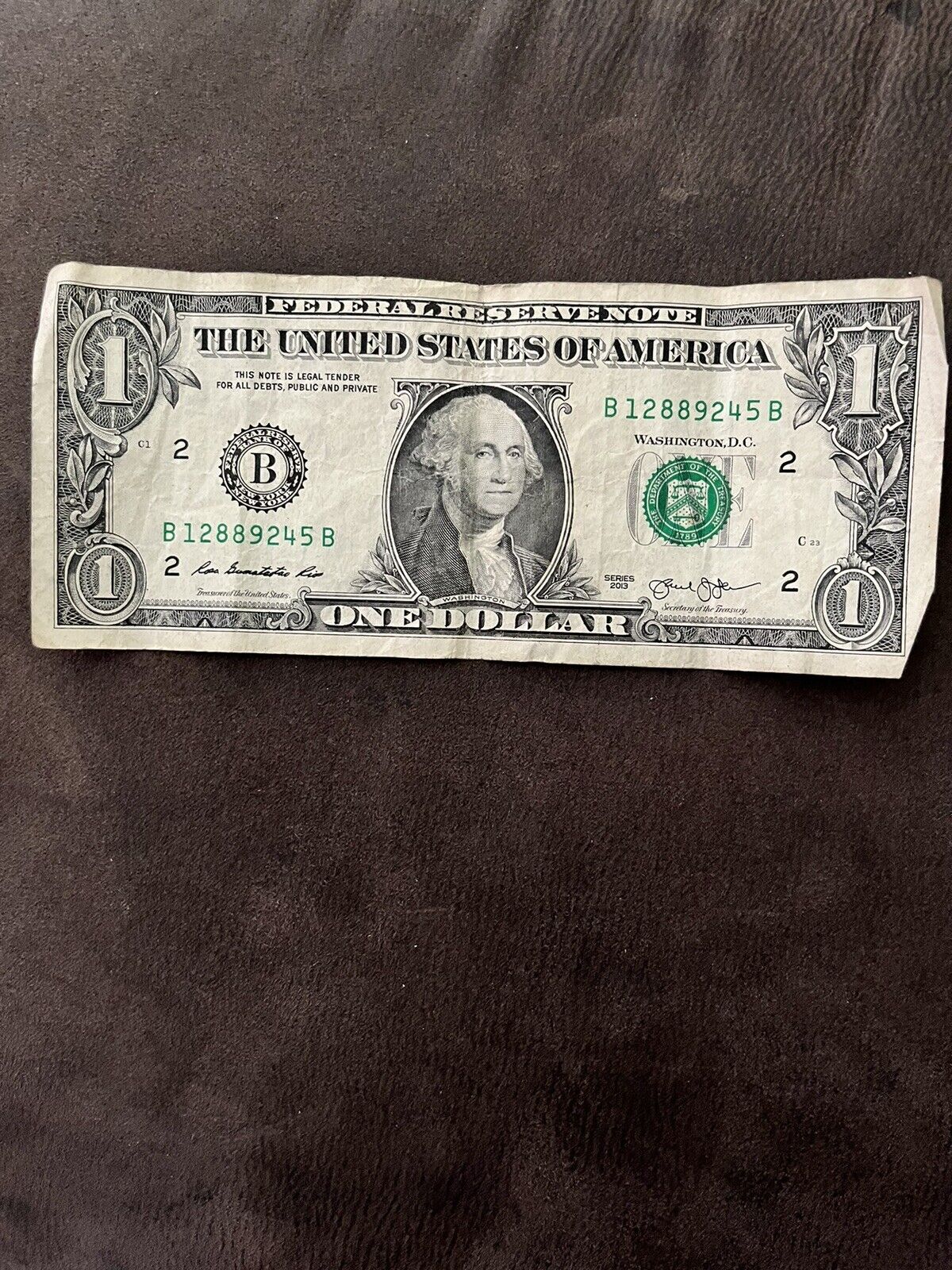 One dollar bill 2013 Letter B