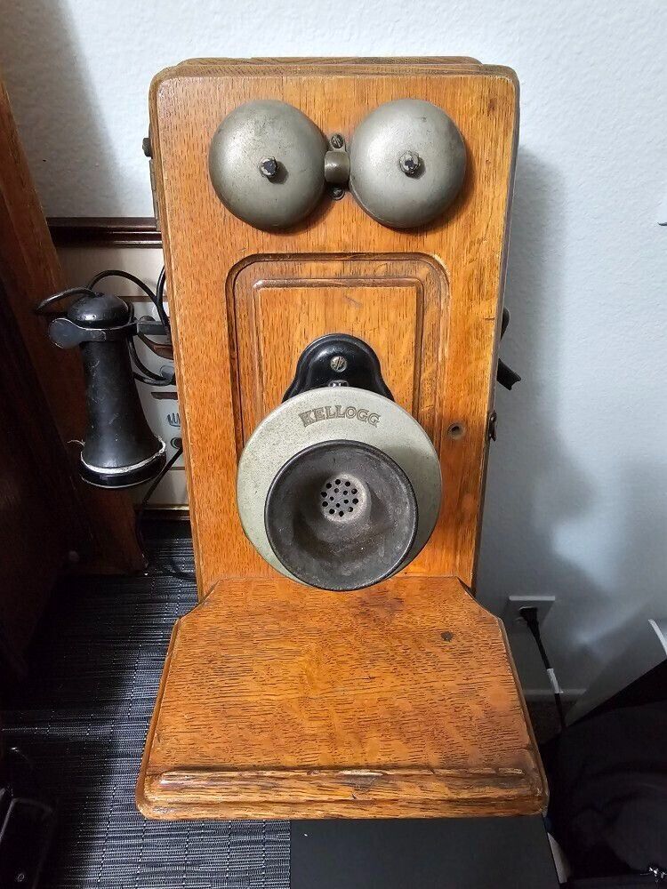 Vintage Oak Kellogg Chicago Wall Telephone 1900's