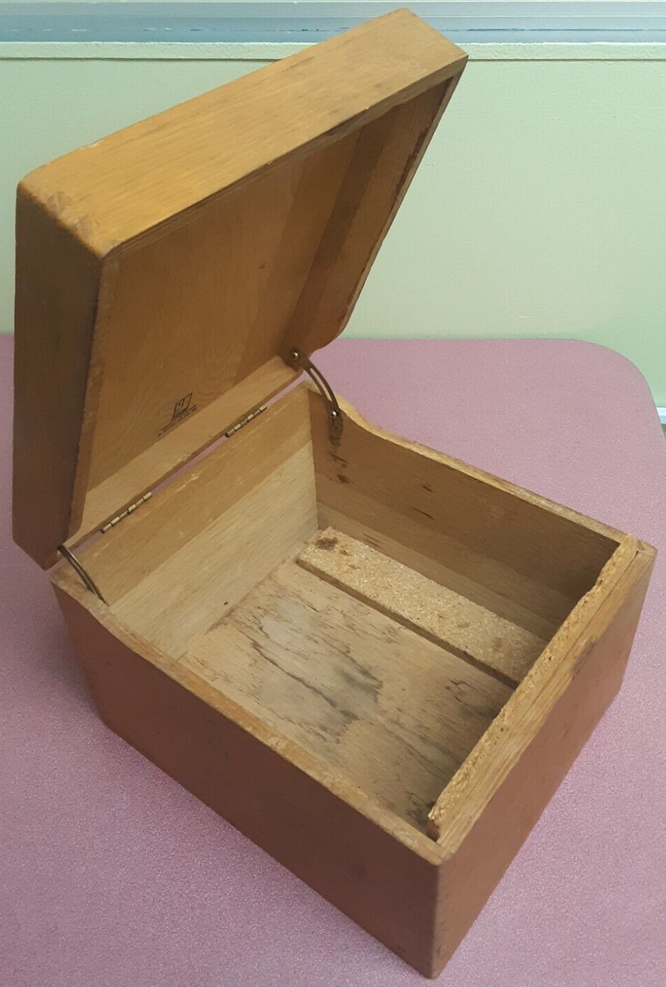 Wooden Oak File, Recipe, or Index Cards Box w/ Dovetail Corners 10x9x6.5”