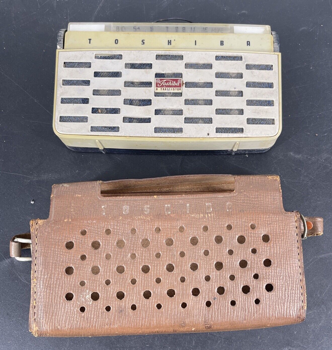 Toshiba 8TM-294 Transistor Radio from 1959-with OEM Protective Snap Case