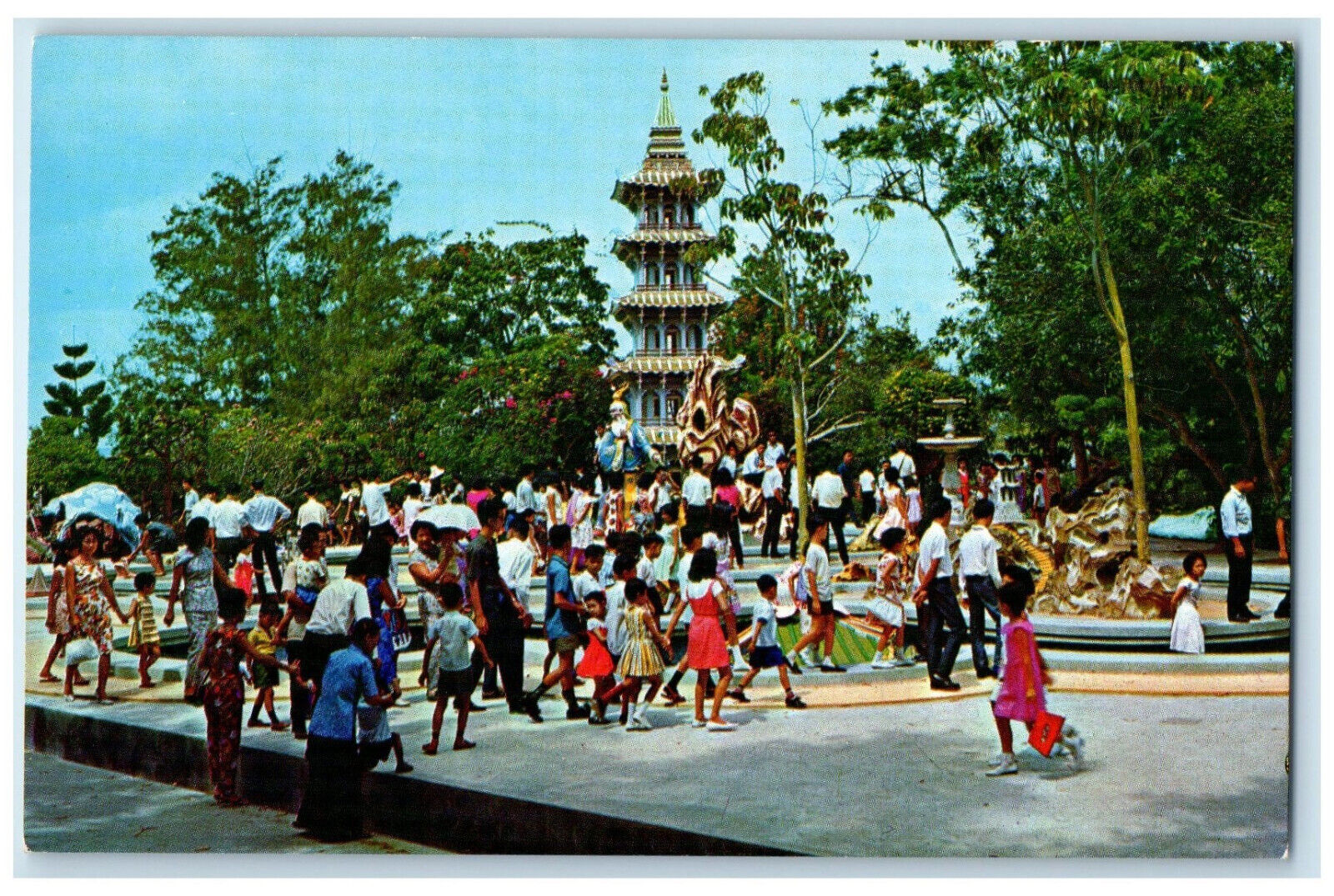 c1950's Big Crowd General Public at Haw Par Villa Sinagpore Postcard
