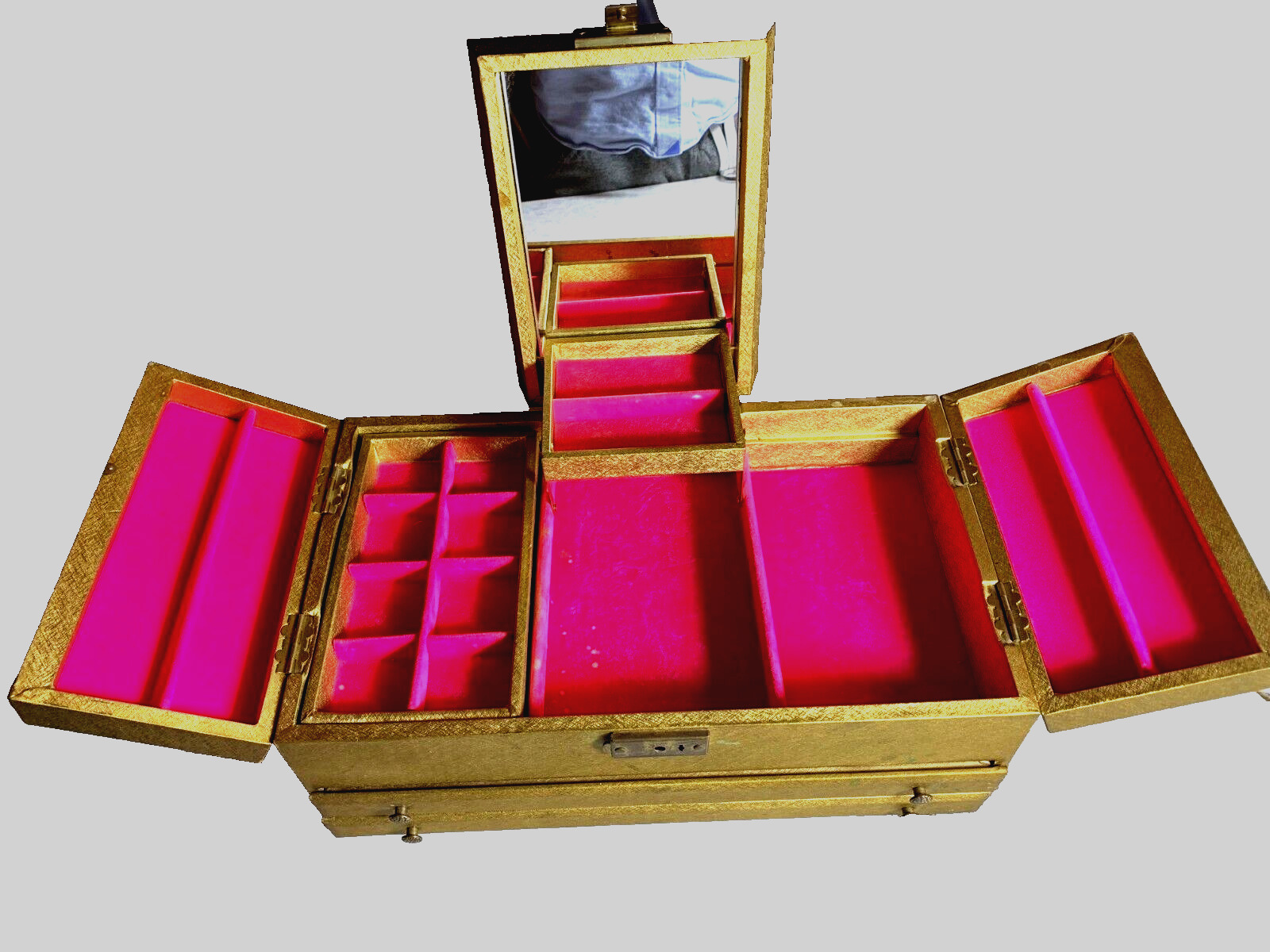 RARE Mid Century 1950s Jewlery Jewelry Case Box Gold / Hot Pink Felt Mirror Key