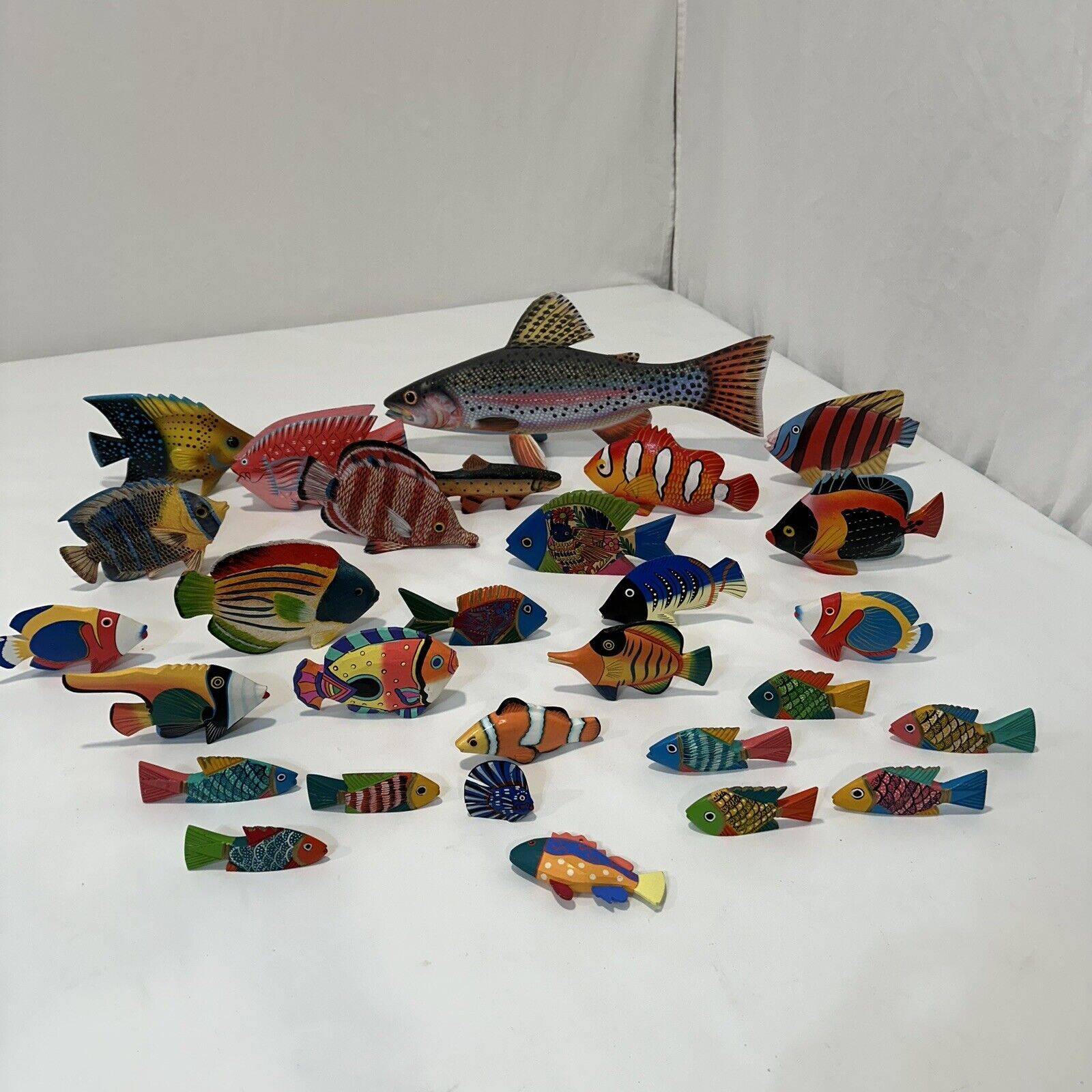 Huge Lot Of 29 Handcarved Hand Painted Wooden Folk Art Fish Vibrant Color Exotic