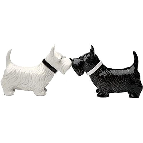 ✿ New Salt Pepper Shaker Set Figurine SCOTTISH TERRIER WESTIE Dog Kiss Scottie