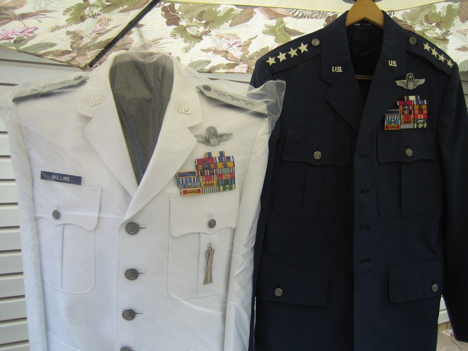 US Generals Uniforms-Rare White Named & Blue- 2 uniforms