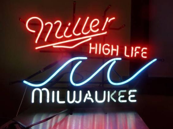 Miller High Life Milwaukee 24\