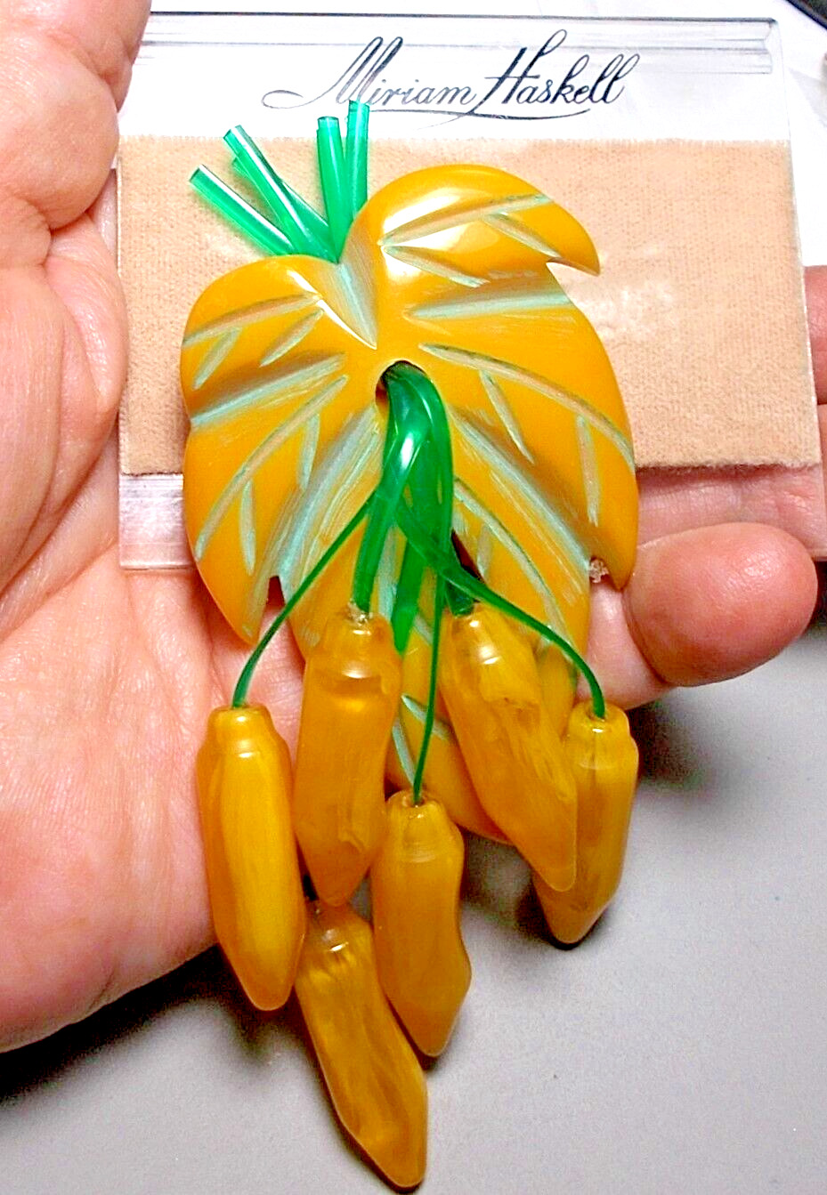 1990s Miriam Haskell BAKELITE BANANA Brooch/ Necklace, Yellow Green, Large Figur