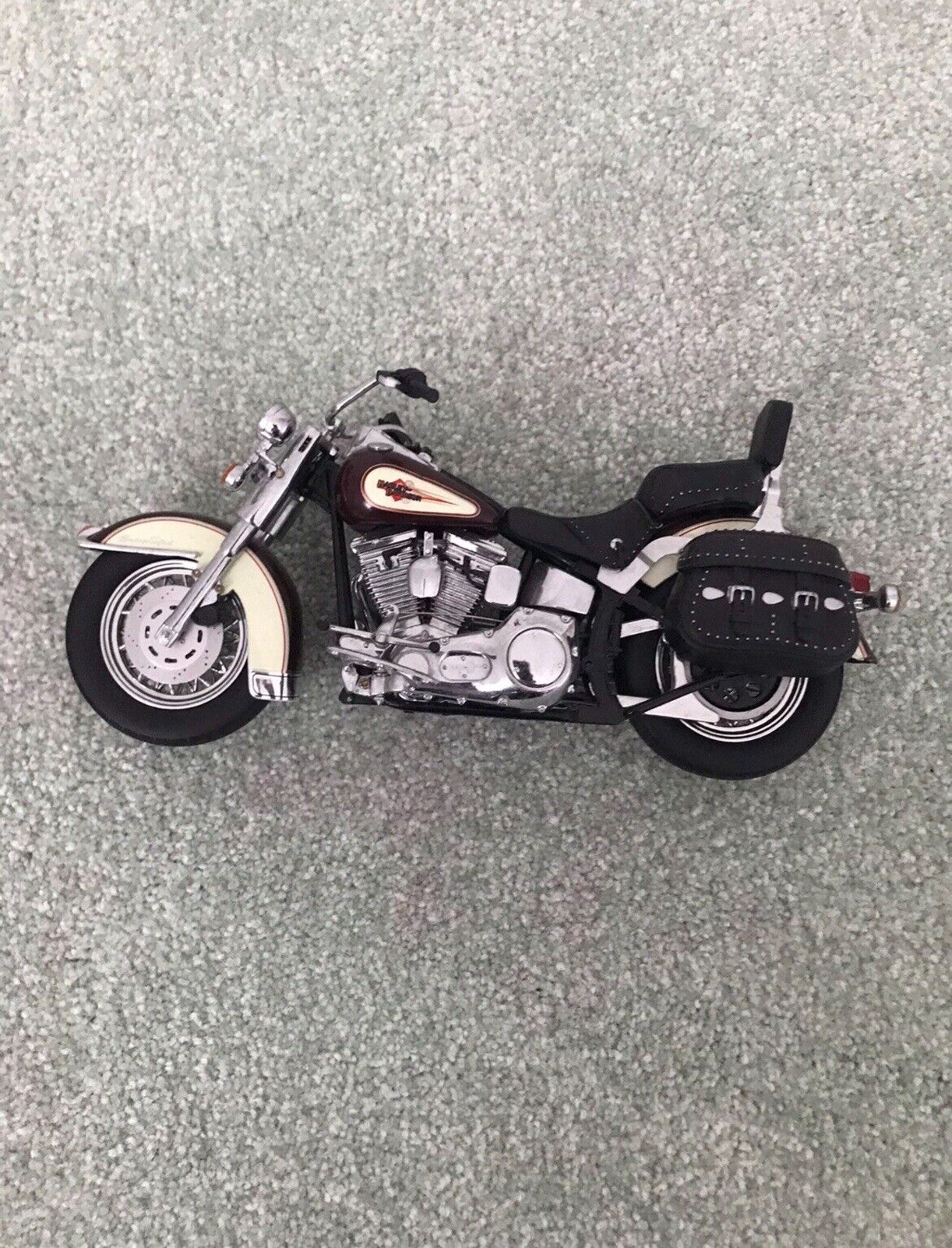 Franklin Mint Harley-Davidson Heritage Softail Classic Motorcycle (1:10 Scale)