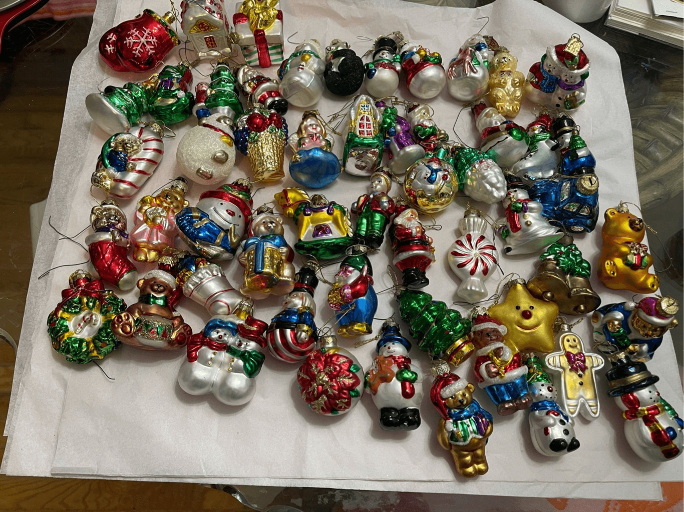 THOMAS PACCONI Vintage Lot Of Ornaments Assorted Huge Lot Of 54 Santa Snowman