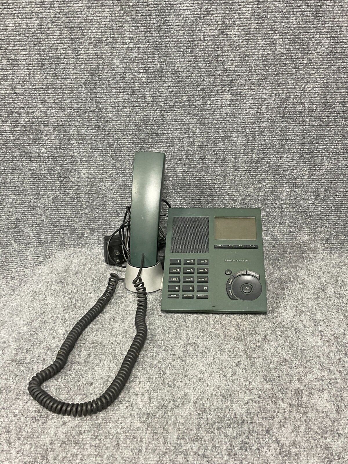 Bang & Olufsen B&O BeoCom 3 Telephone 2-Line With Cords