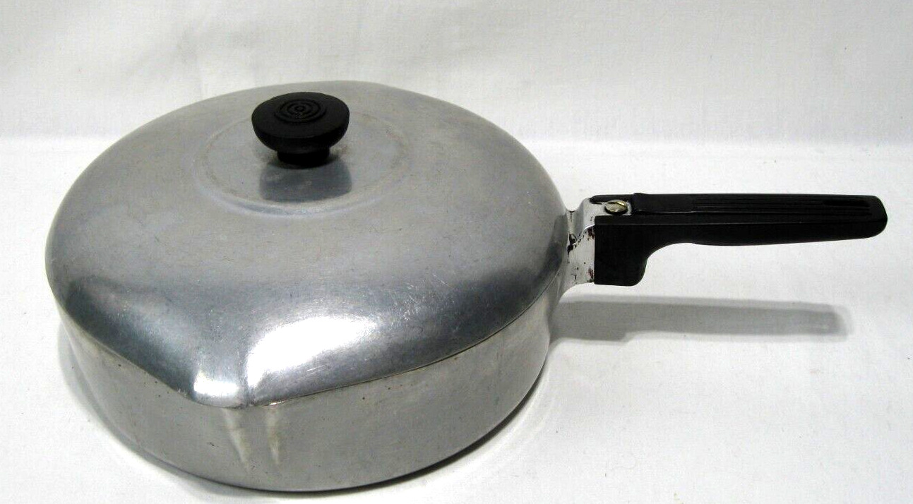 Vintage Wagner Ware Sydney -O- MAGNALITE 4569-P Deep Frying Pan with Lid