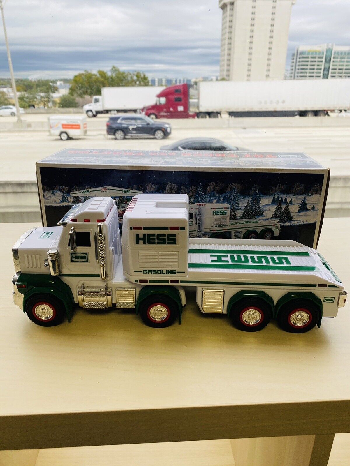 2013 Hess Toy Truck  Holiday Promotional Toy With Box & Free Same Day Shipping
