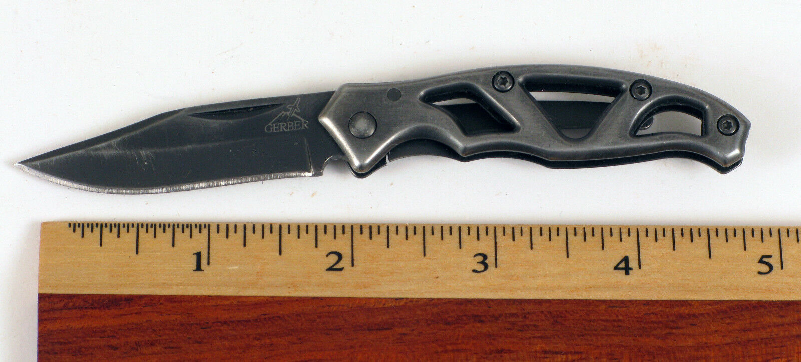 VINTAGE GERBER LEGENDARY BLADES LOCKING POCKET KNIFE STEEL HANDLE QUALITY USED 