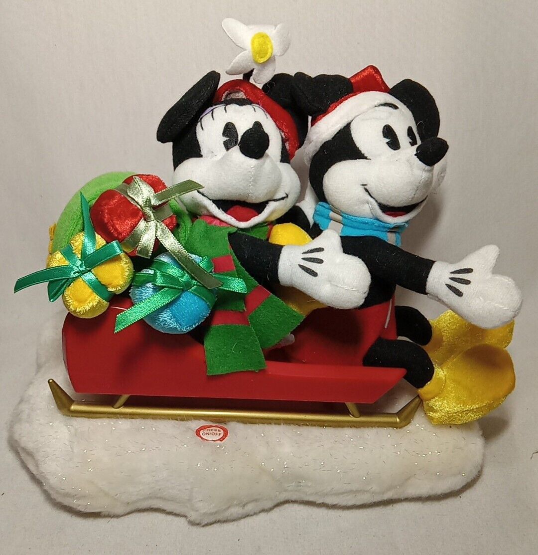 Gemmy Disney Mickey & Minnie Christmas Sleigh Animated Musical Plush Decor WORKS