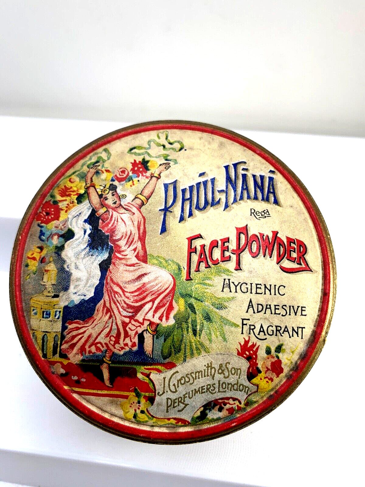 Exceptional  VTG face powder box.  Phul-Nana by Grossmith & Sons.   c. 1930s