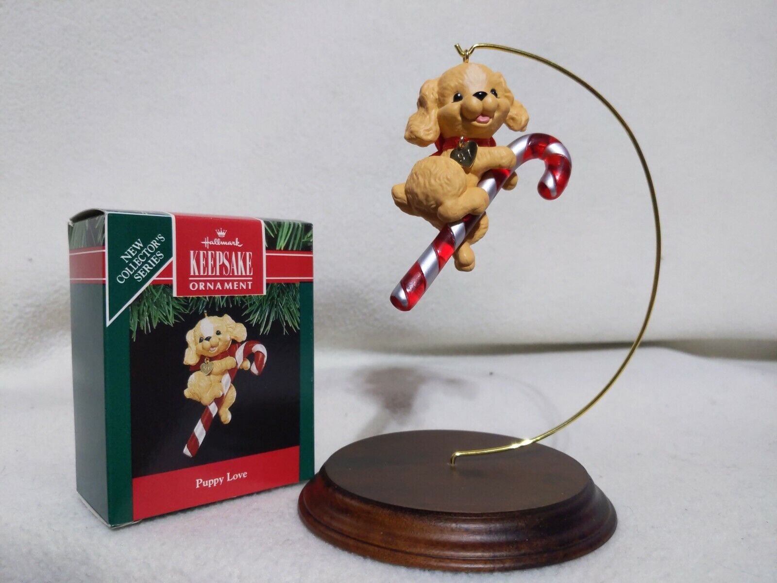 RARE - MIB 1991 Puppy Love #1 Hallmark Keepsake Christmas Ornament