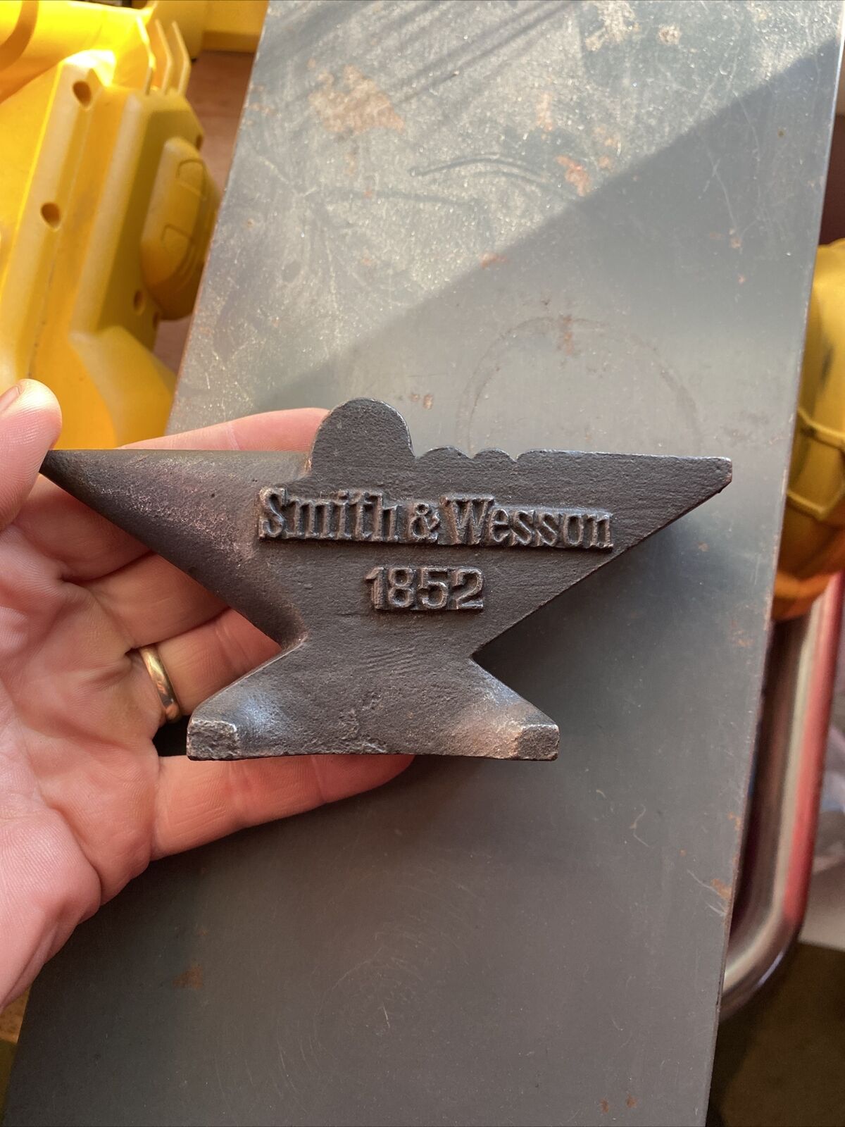 Smith Wesson Anvil Cast Iron Collector Paperweight Blacksmith Gunsmith 2+LB GIFT