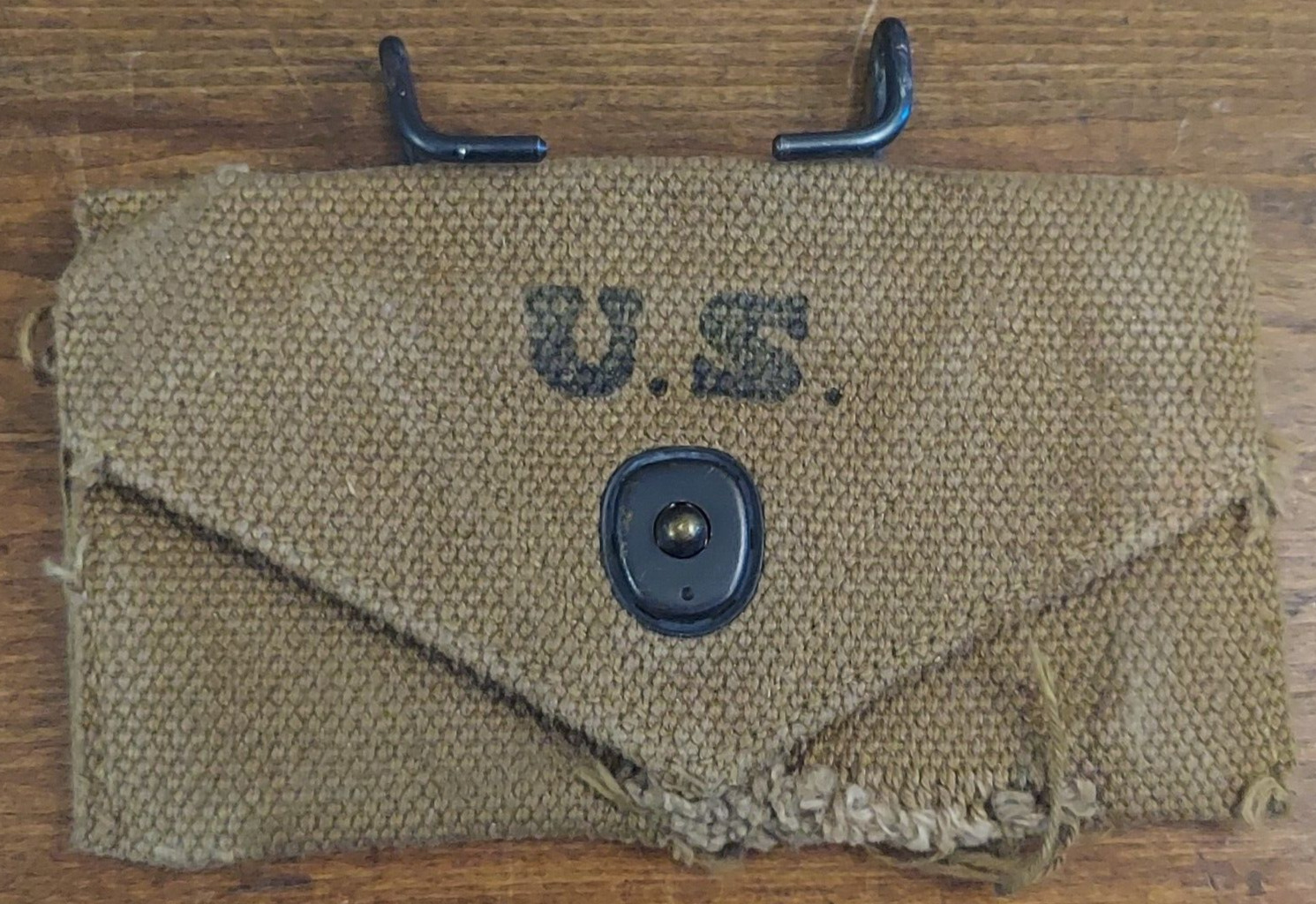 WWII WW2 M1924 First Aid Pouch 1942 J.S. & S Co. Belt Clip