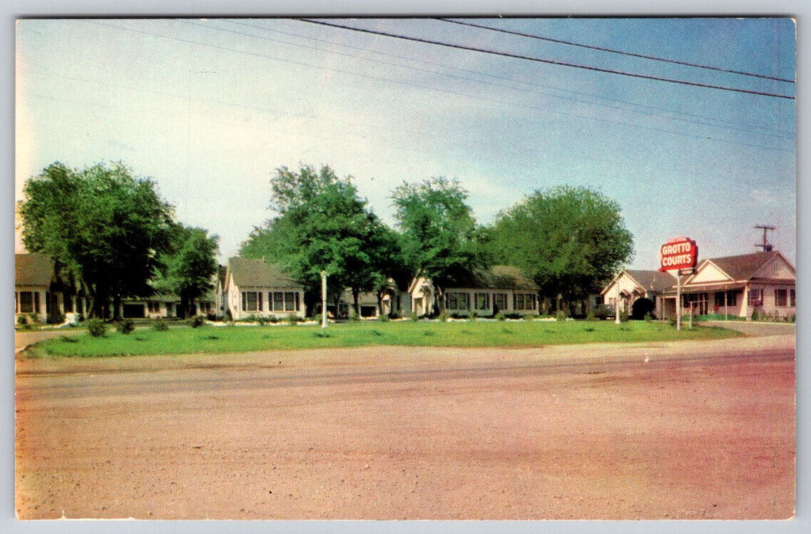 Grotto Courts Motel Route 66 1960s Oklahoma Tulsa OK Postcard VTG