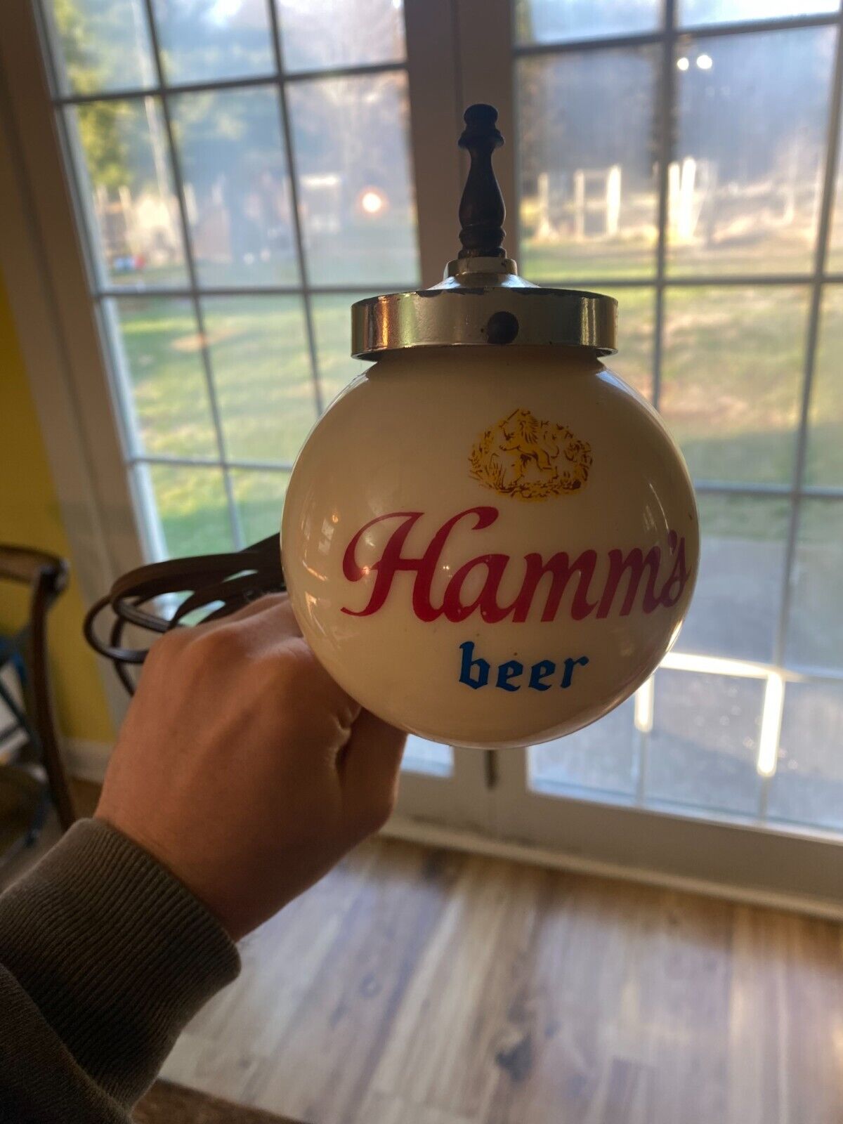 RARE Hamm\'s Beer Globe Light Wall Sconce Sign Vintage Bar Lamp Tested Working