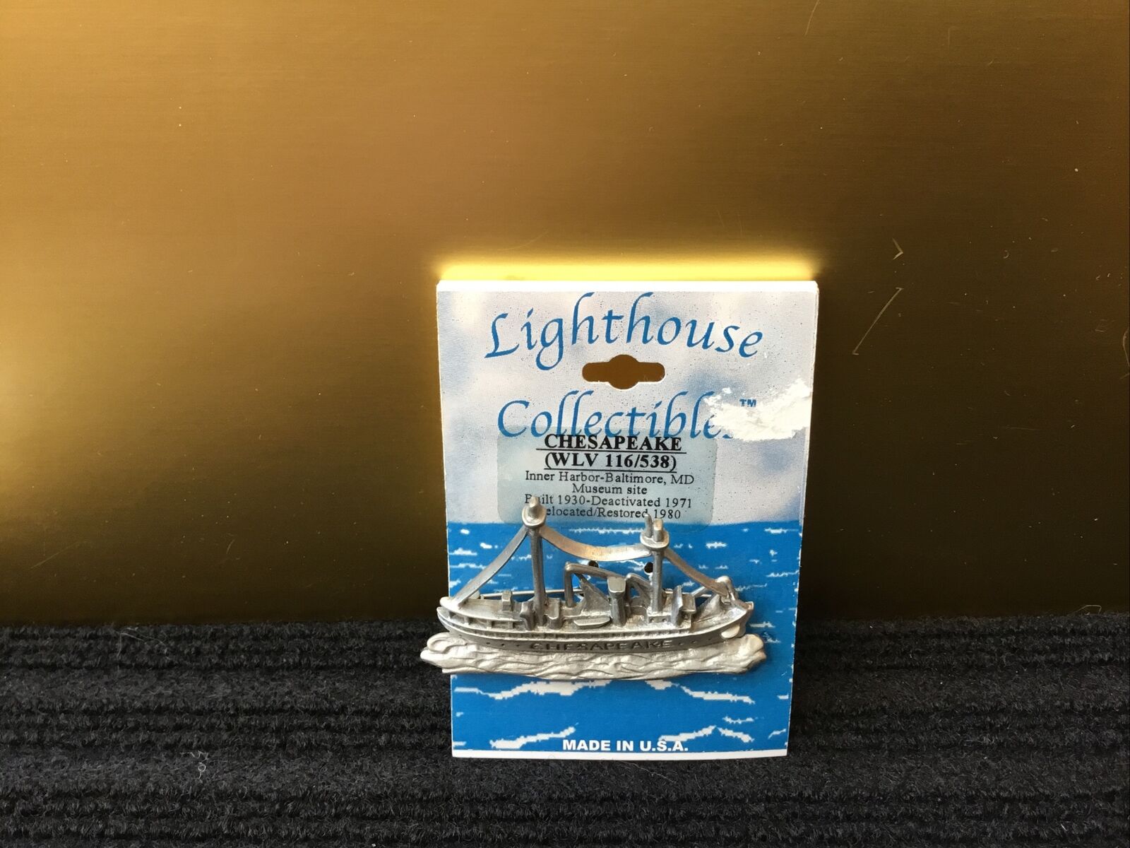 LIGHTSHIP CHESAPEAKE - Metal Ship PIN - Lighthouse Collectibles On Card - USA