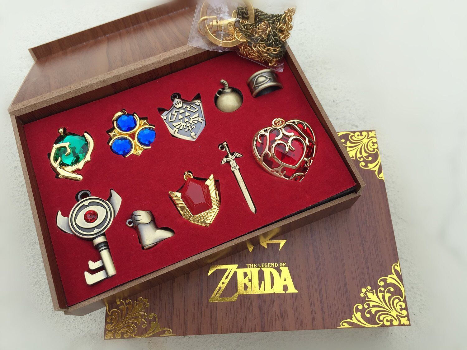 The Legend of Zelda Necklace keychain Pendant 10pcs Set Collection New in Box