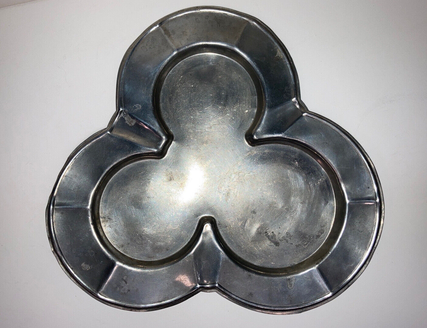 1930’s Vintage Carr Craft Solid New England Pewter 10” Clover Tray Art & Crafts
