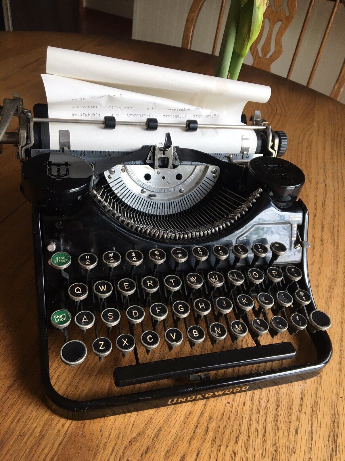 VTG 1935 Underwood Universal Typewriter Portable Fantastic Working Condition