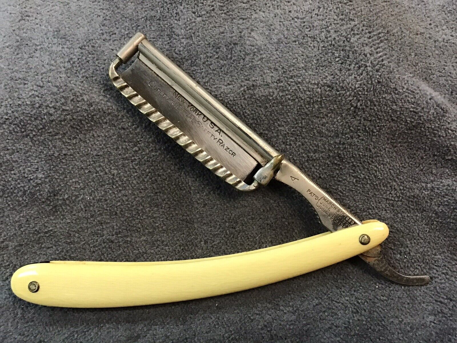 Vintage Curley’s Ideal Reversible Safety Guard Razor