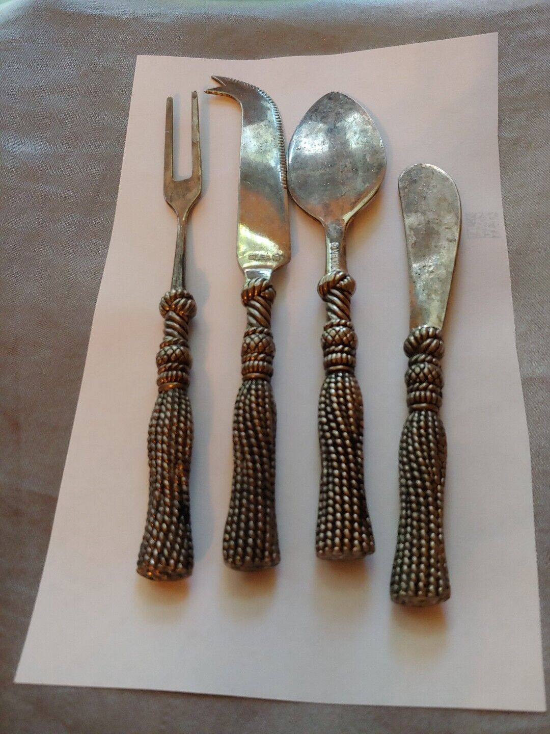 Rare Find Silea Tassel Rope Pattern Cheese Flatware 4 Pieces Needs cleaning Nice