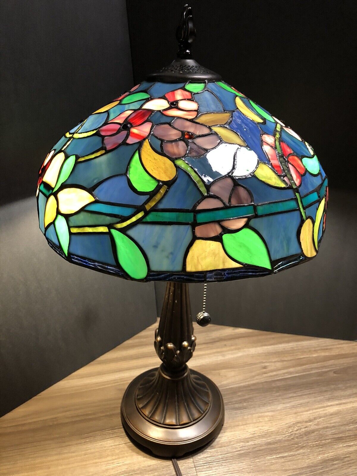 Tiffany Style Multicolor Bright Lamp Stunning Colors Height:18”Diameter :14.5”
