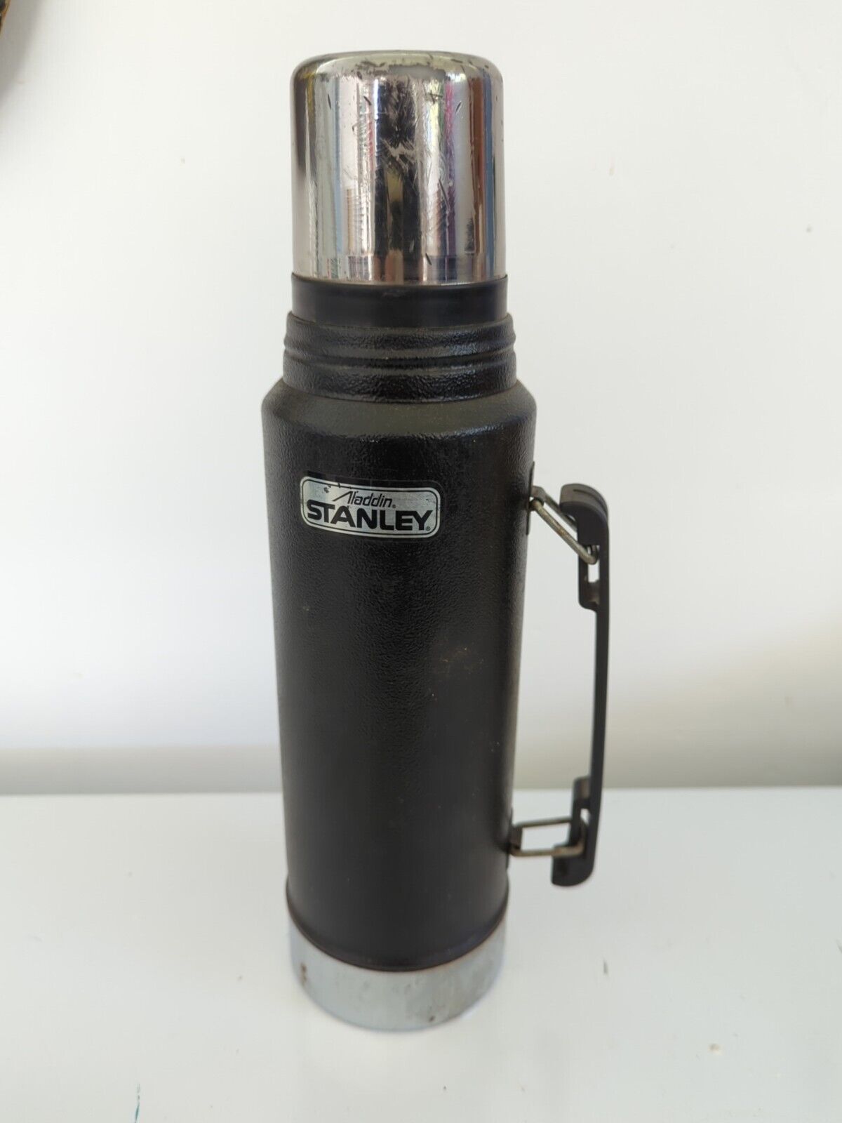 Vintage Stanley Aladdin Black Vacuum Bottle Thermos A-944DH Quart GB8