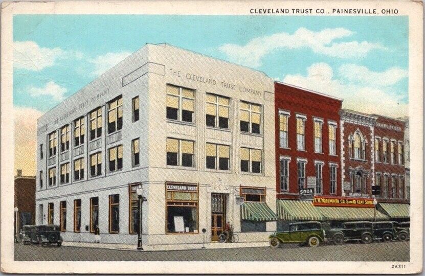 1930s PAINESVILLE, Ohio Postcard Cleveland Trust Co. BANK Street View - Curteich