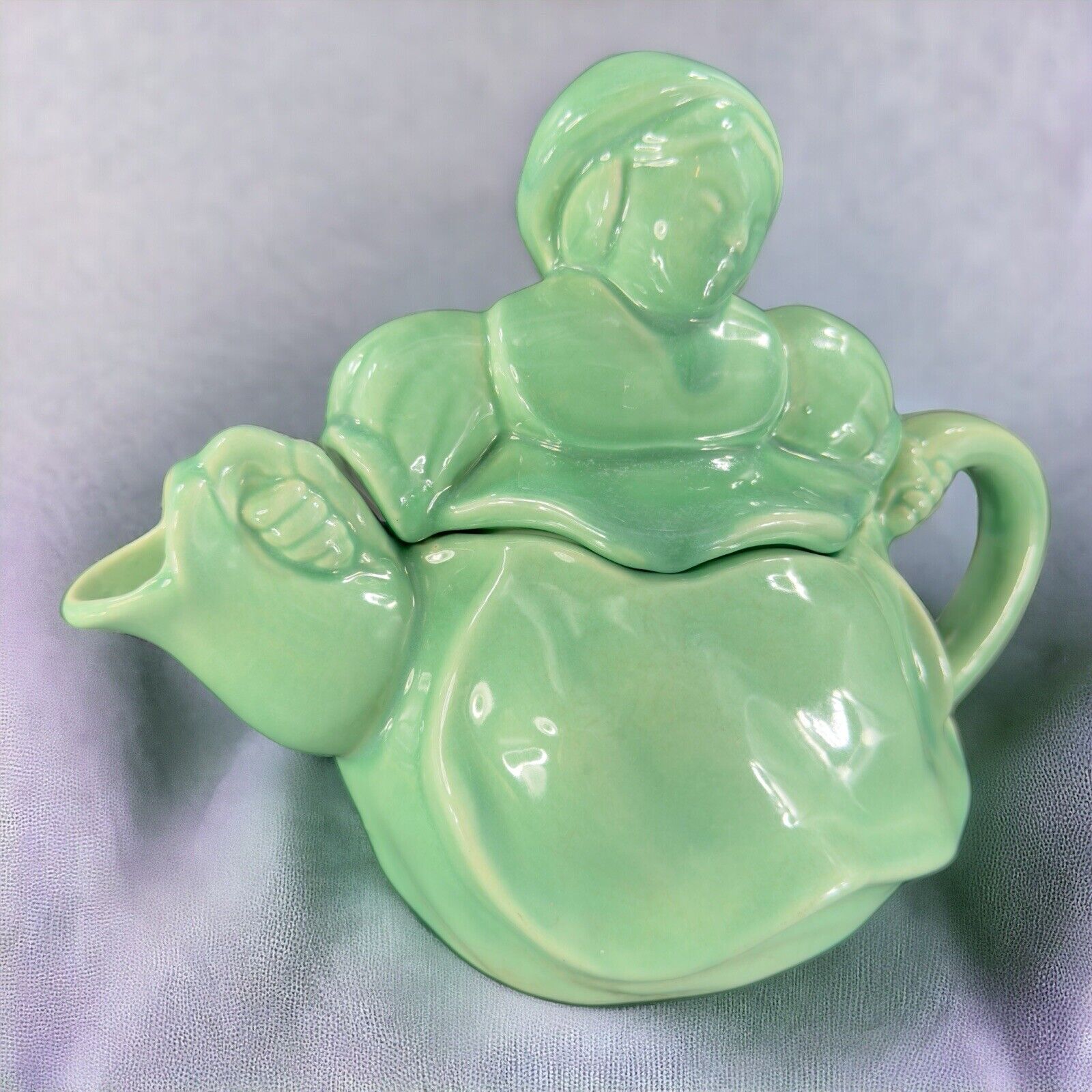 Vintage Red Wing Pottery Teapot Carafe Girl Lady Light Green Made in USA 260 VTG