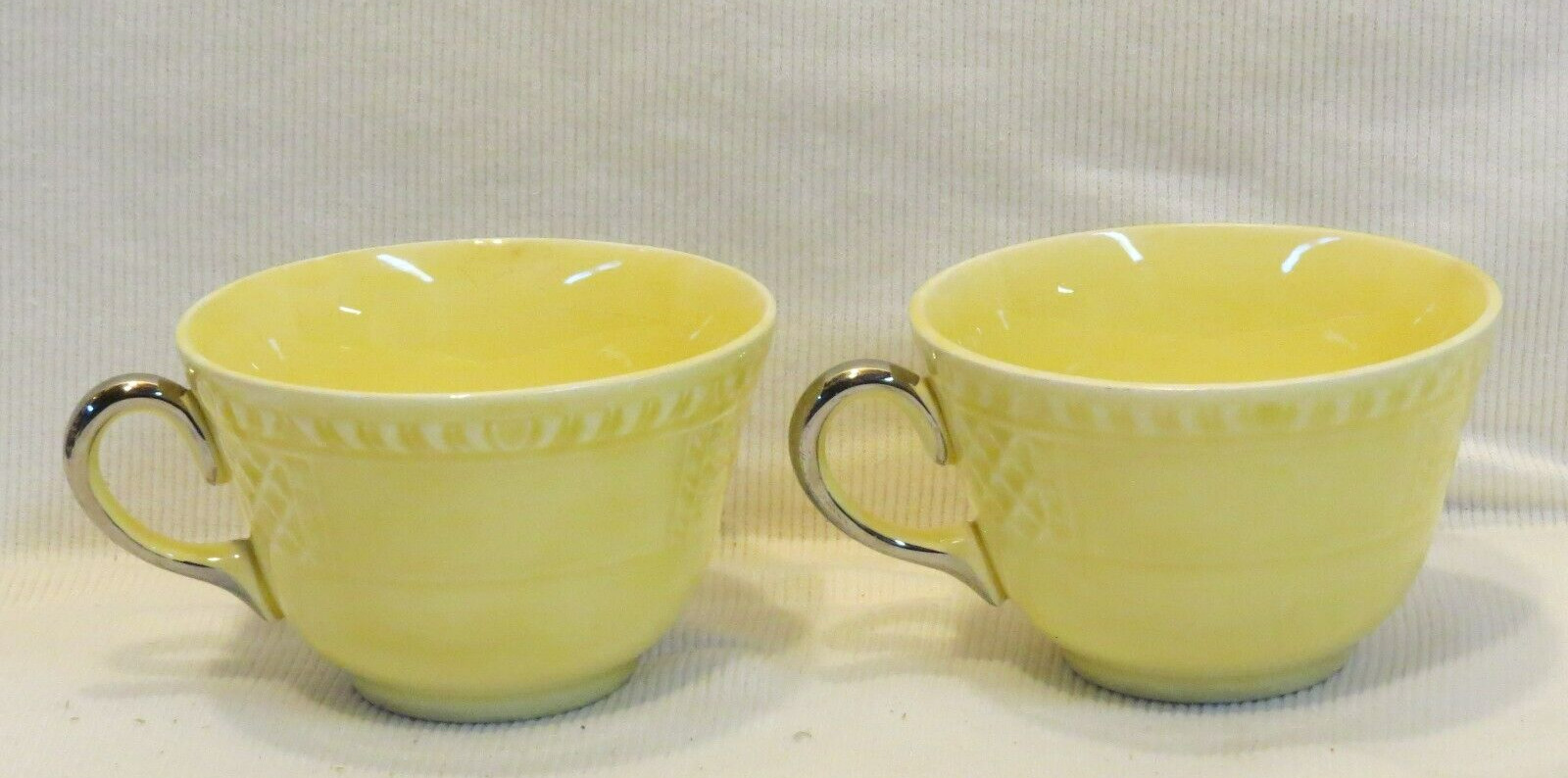 RARE 2 Vintage Homer Laughlin Trellis Pale Yellow Tea Cups Coffee w/ Platinum