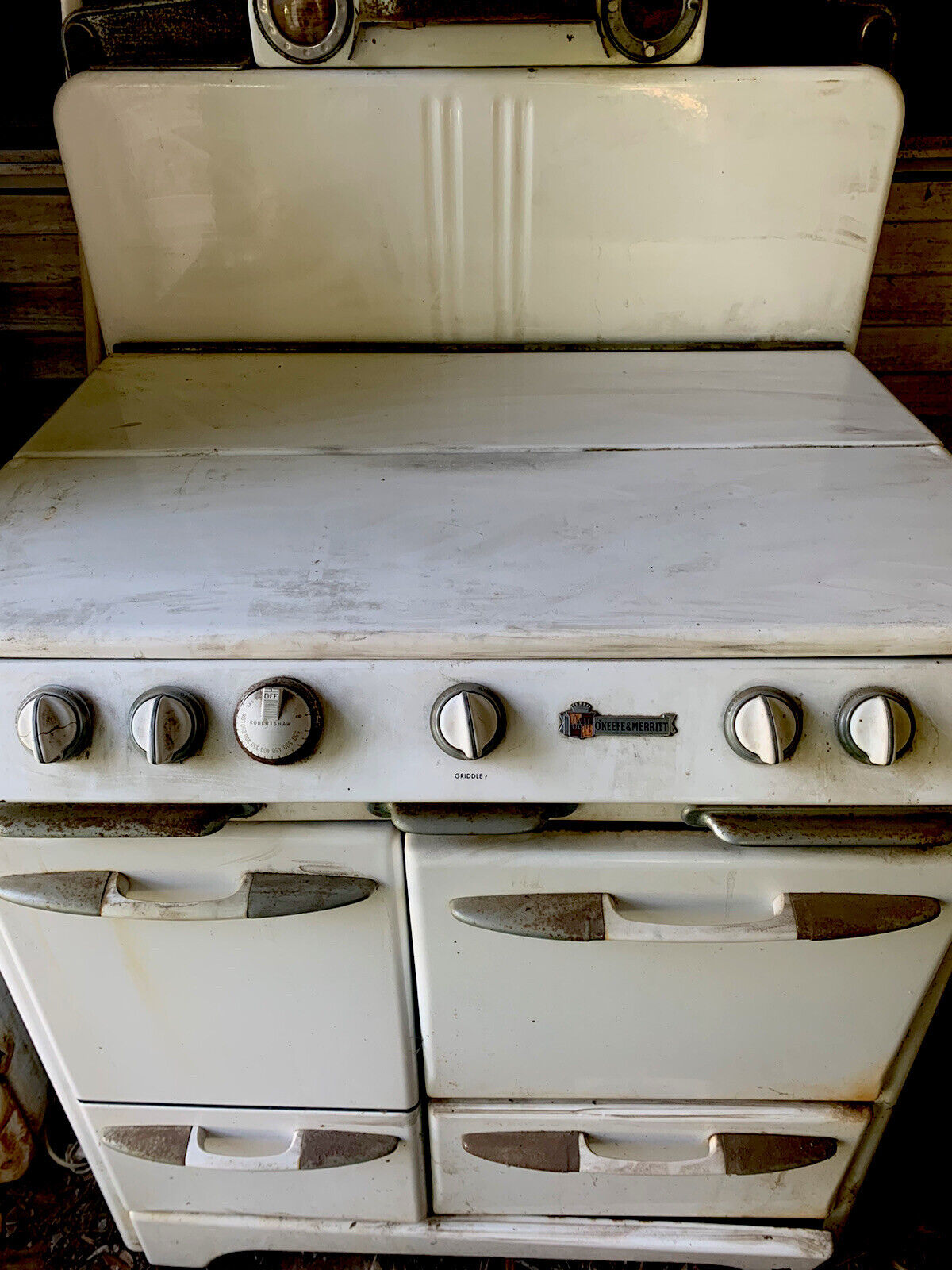 O\'Keefe & Merritt 1950\'s 4 Burner Gas Stove w/ Griddle, Oven & Broiler Has Cover